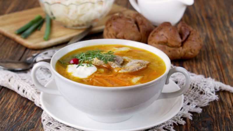 How many calories are in the soup, the benefits for the body, how to reduce the calorie content of the first dishes