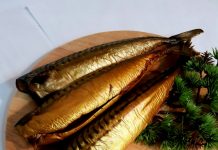 Hot smoked mackerel at home