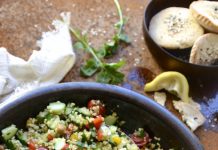 Bulgur salad with tomatoes, cucumbers and beans