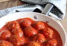 polpette con salsa di pomodoro